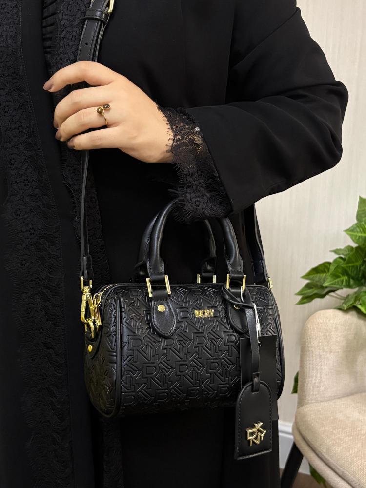 دكني 6الوان مدور  مقاس 18 cm