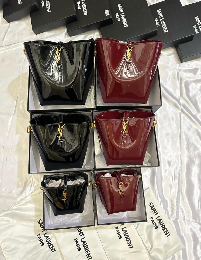 SAINT LAURENT