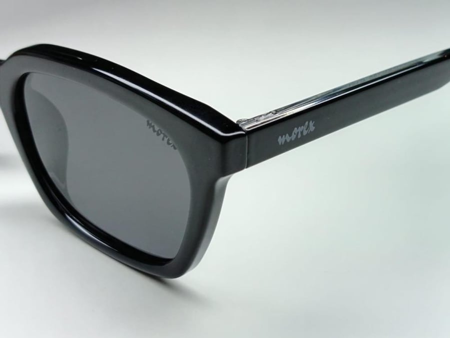 Women's Morix brand sunglasses made from high-quality materials