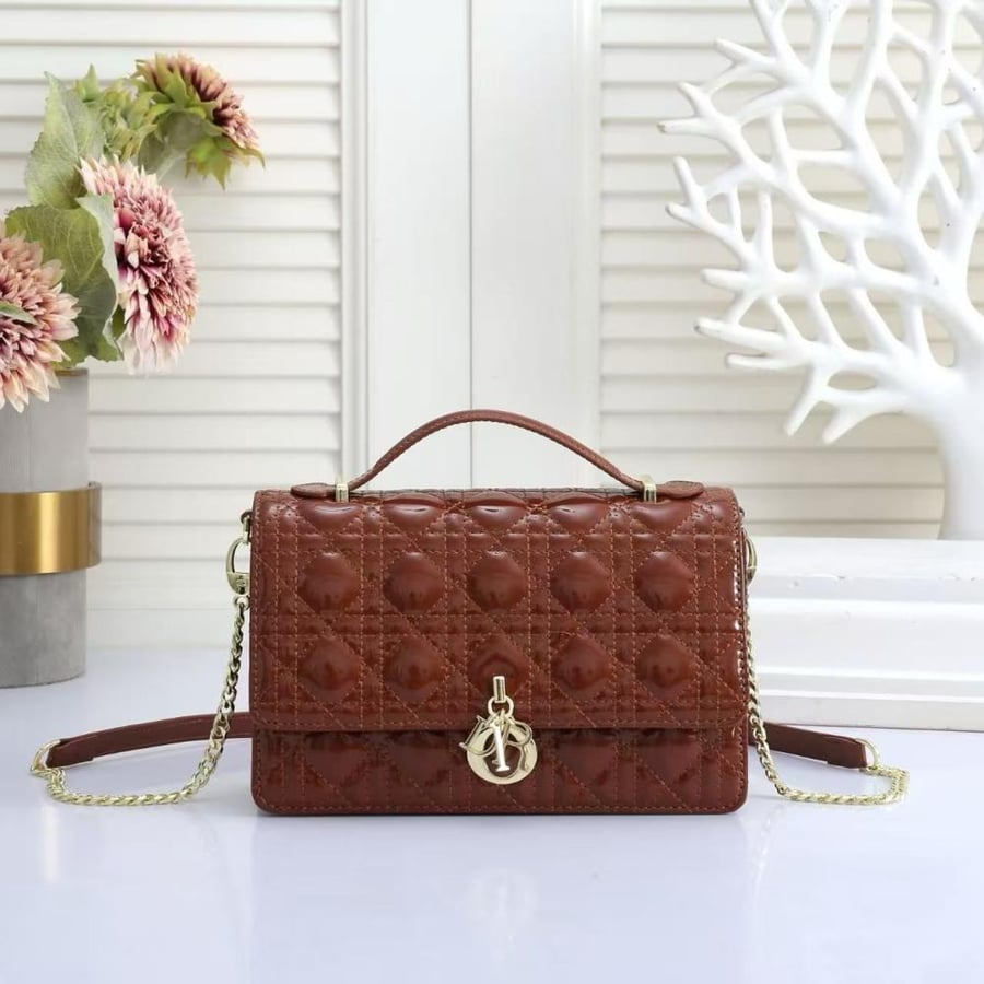 شنطة Dior
