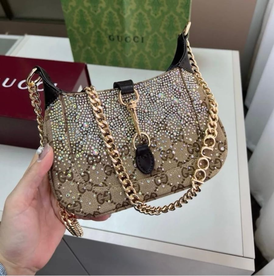 شنطة قوتشي