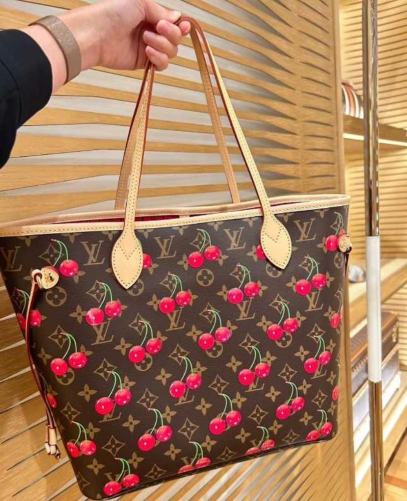 Louis Vuitton Neverfull MM Cherry Monogram