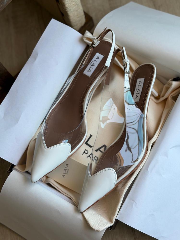 Alaïa Clear Slingback Low Heels
