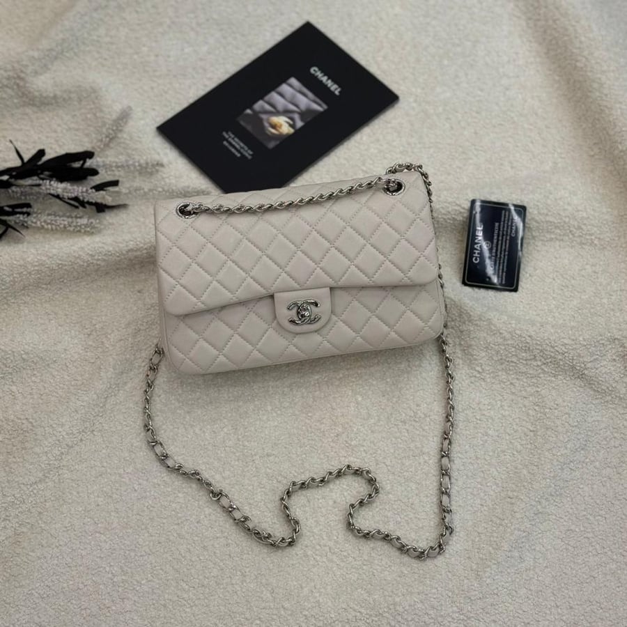 Chanel Classic Flap Bag 25CM