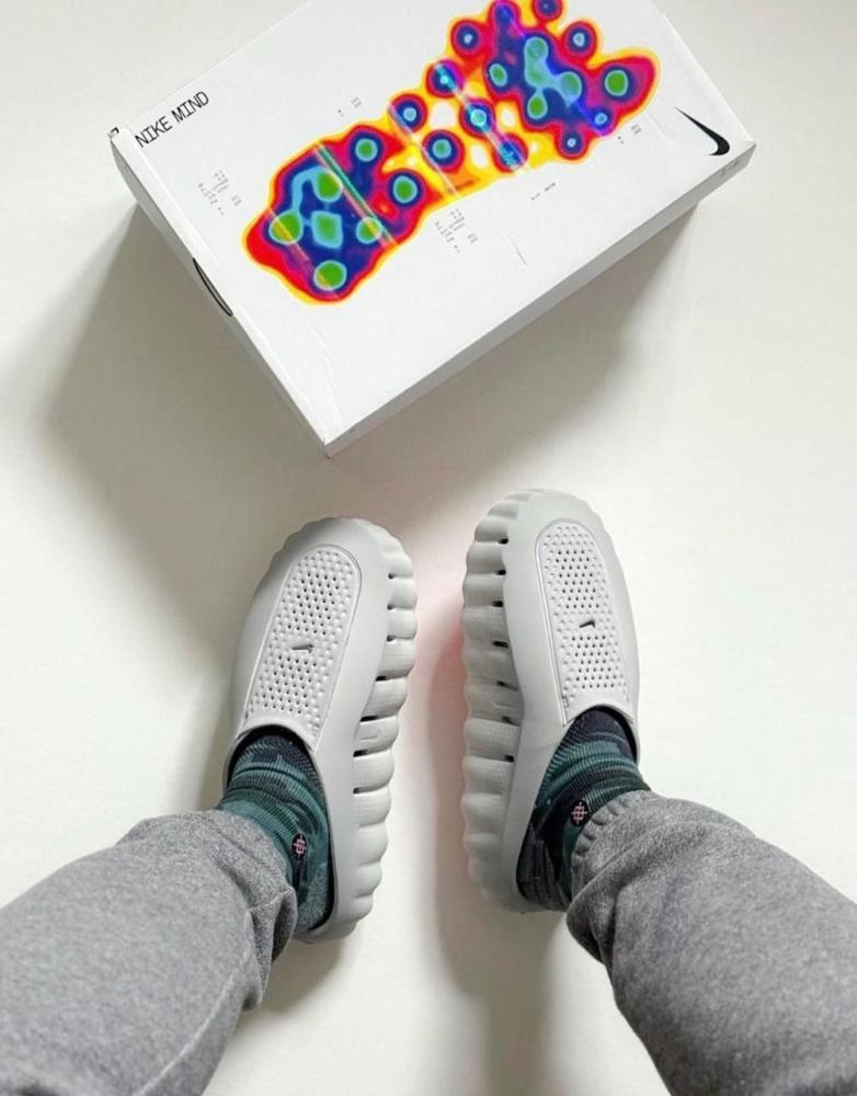 Nike Mind 001 Slide Light Bone