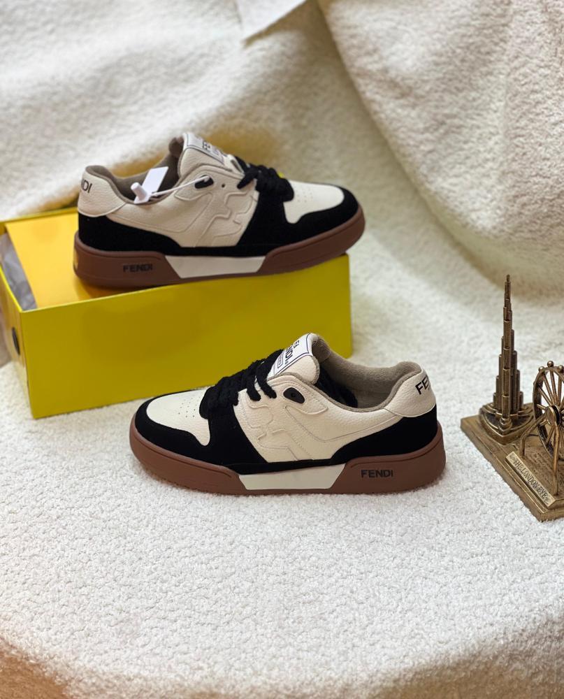 FENDI Low Top Sneakers