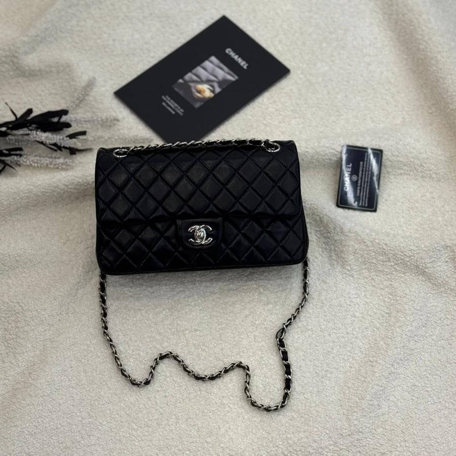 Chanel Classic Flap Bag 25CM