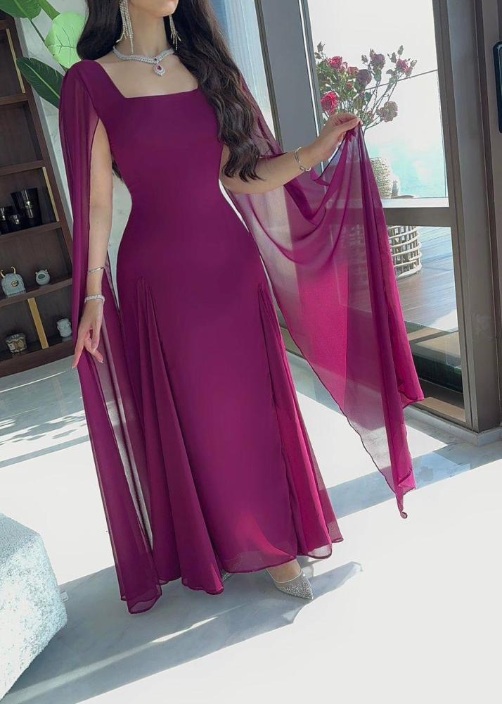 فستان ليلى