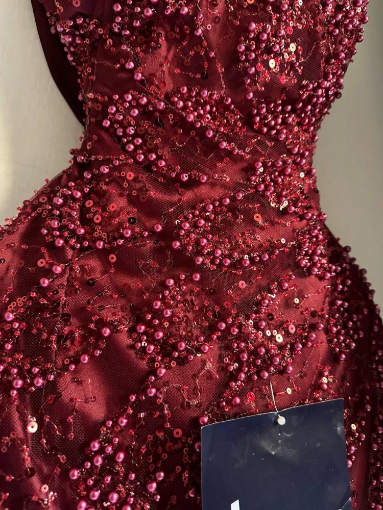 The shine of the pomegranate