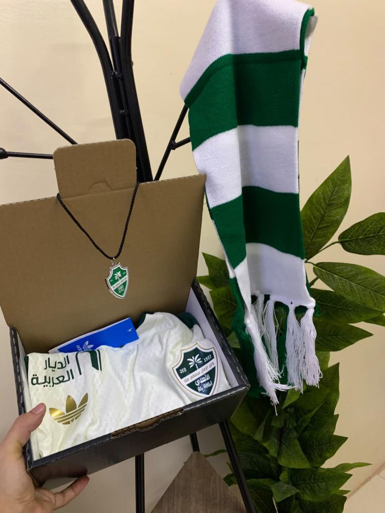 بكج الاهلي  2027 ( تيشيرت + شال + ميدالية)