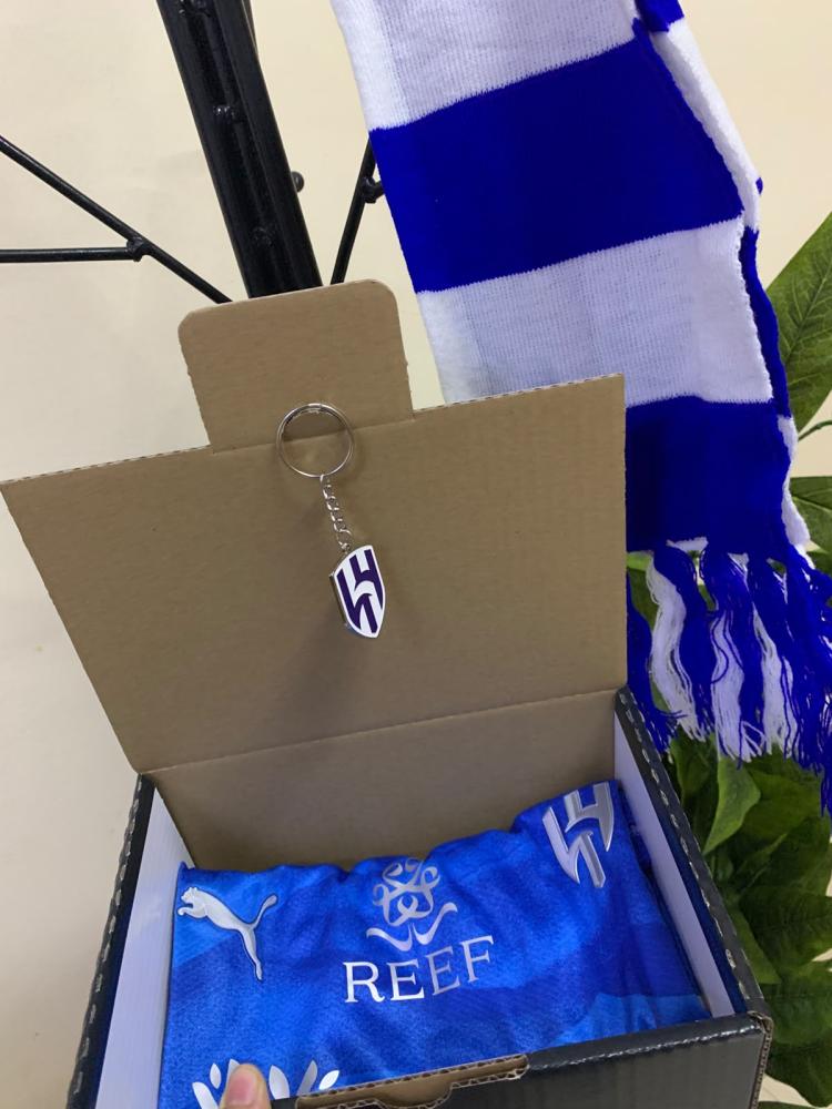 بكج الهلال ( تيشيرت و شال وميدالية )