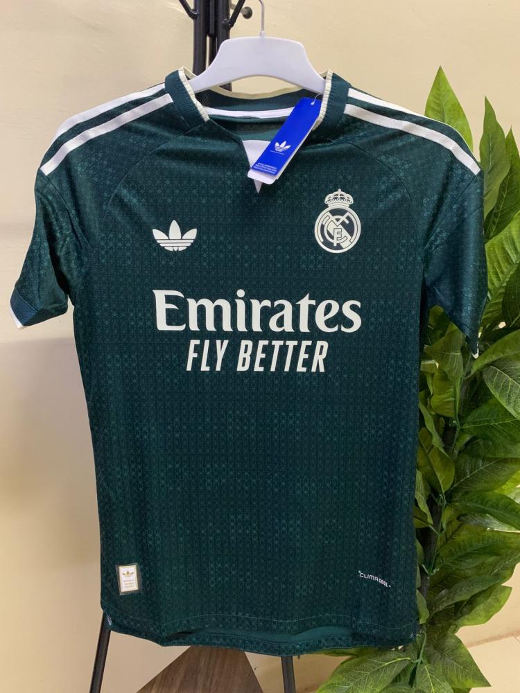بكج ريال مدريد 2027 فئة اللاعبين
