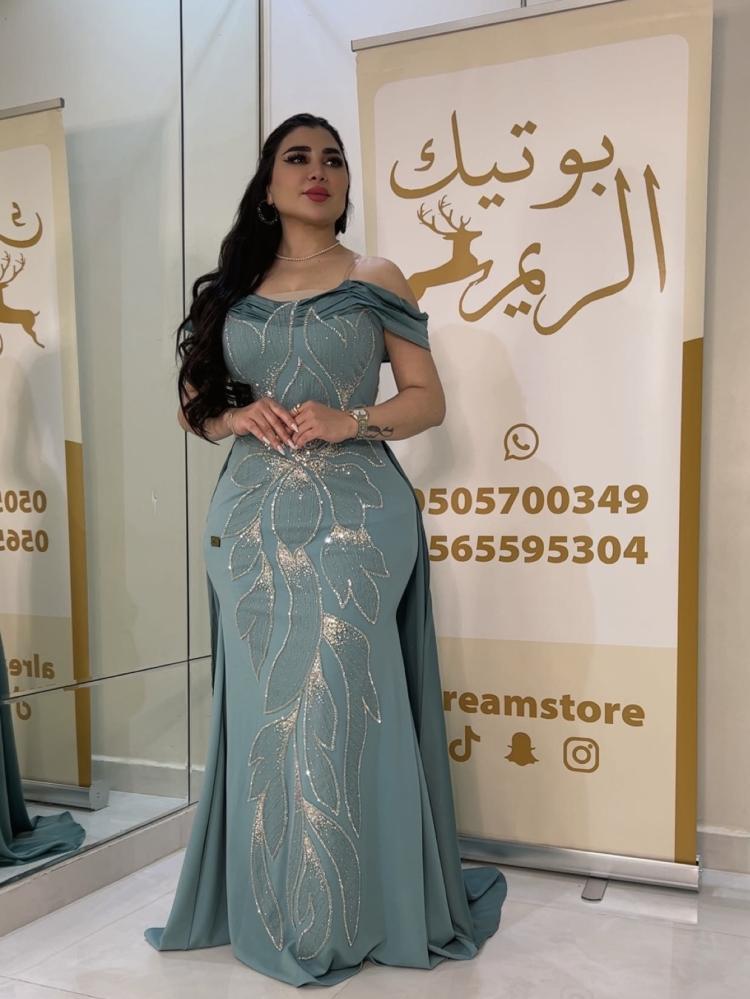 فستان