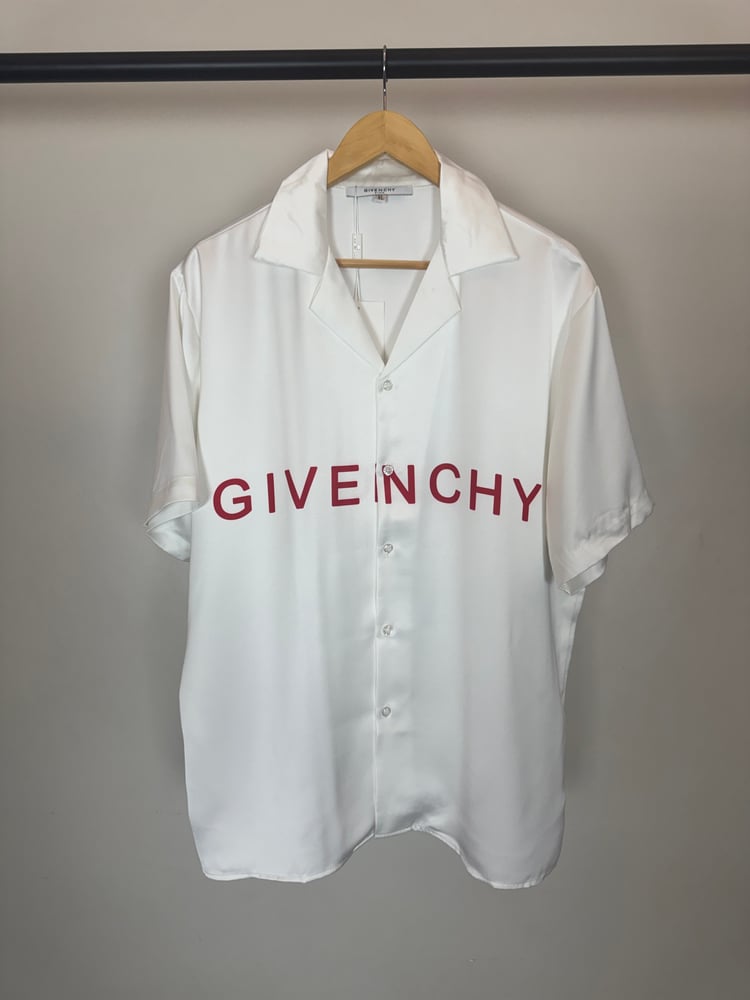 قميص GIVENCHY كتابة حمراء بارد | قصة واسعة