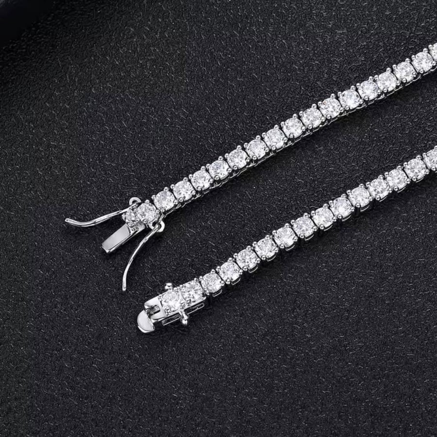 Tennis necklace moissanite سلسال تنس موزنايت