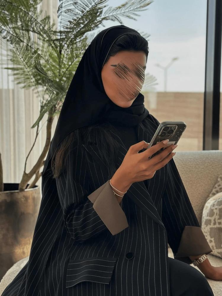 عبايات خروج مقلمه