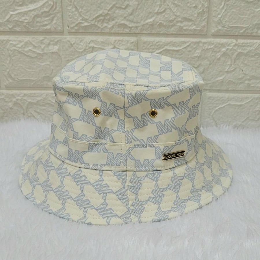 قبعة مايكل كورس Michael Kors Bucket Hat
