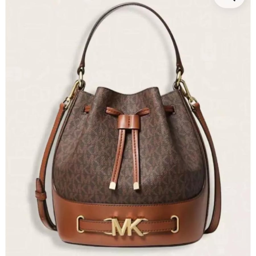 شنطة مايكل كورس Michael Kors Reed Medium Belted Bucket Xbody