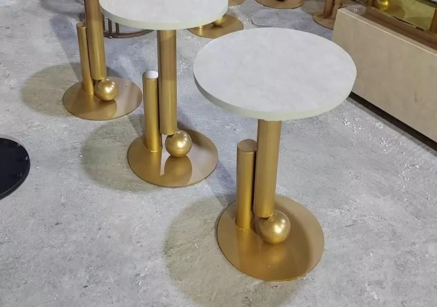طاولة ضيافة