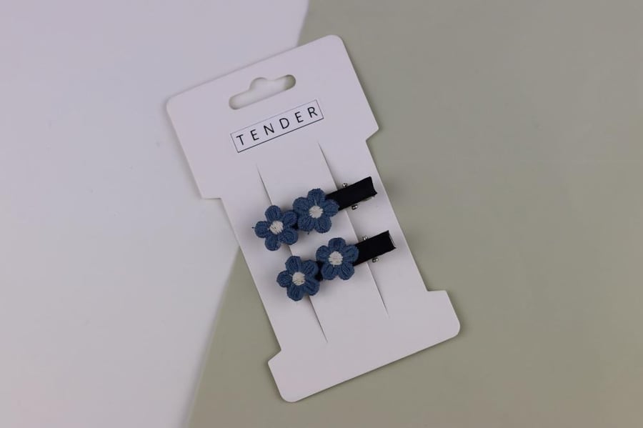 Two-piece flower hair clip