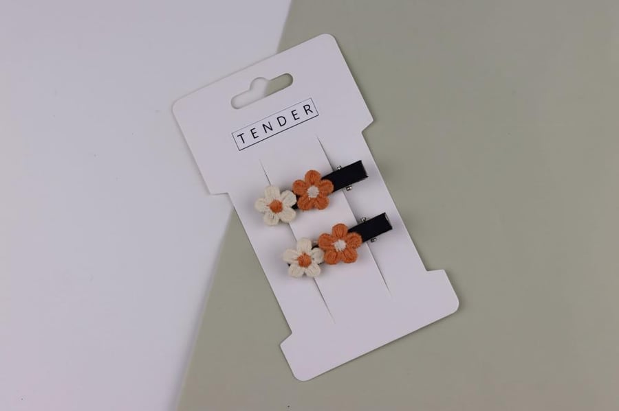 Two-piece flower hair clip