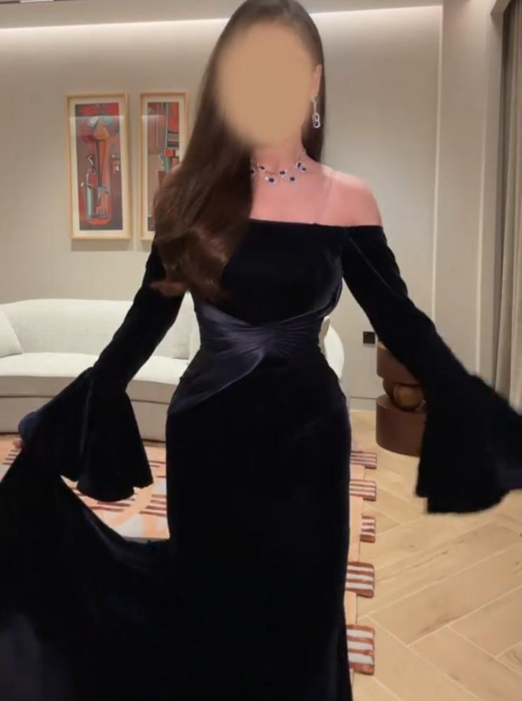 فستان سهره ناعم انيق اسود كحلي