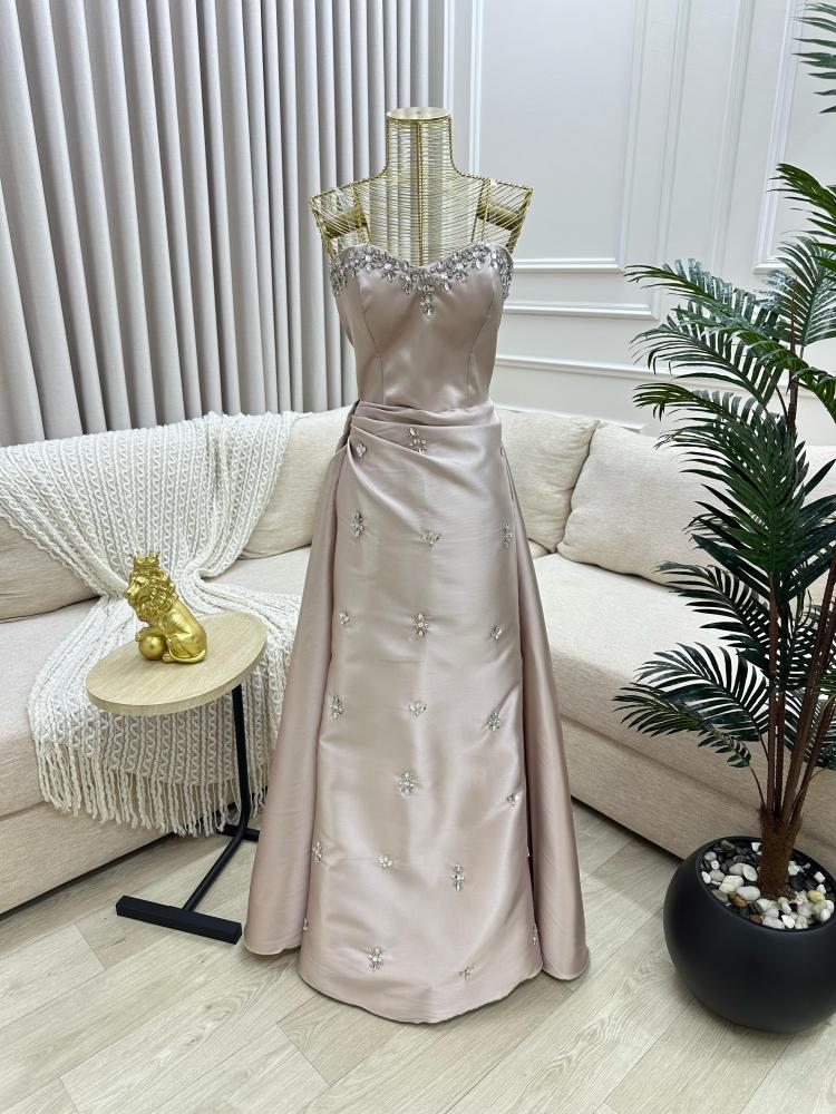 Elegant beige embroidered evening dress