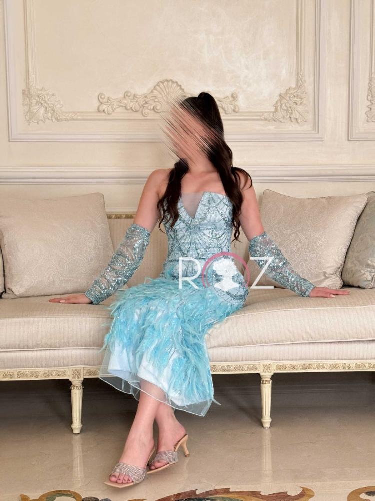 فستان سهرة ريش سماوي