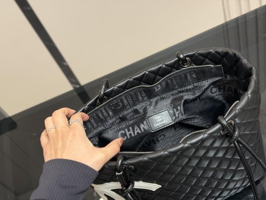 Chanel tote bag