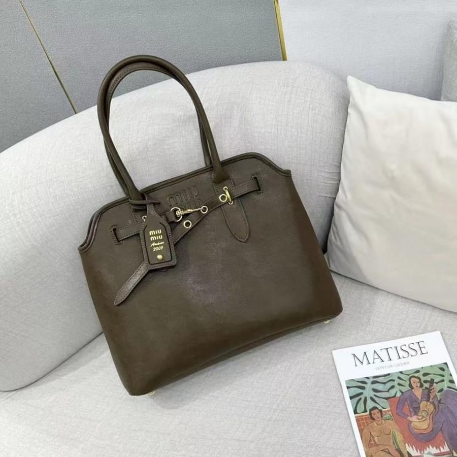 شنطة miumiu