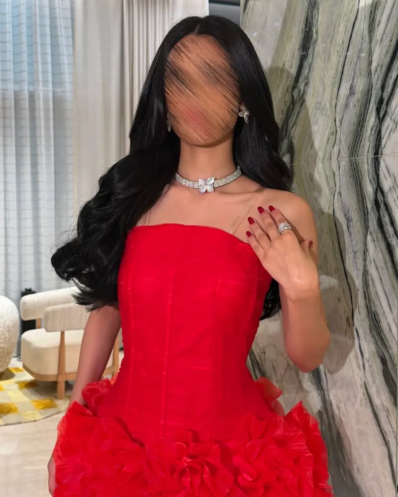 فستان سهرة أحمر منفوش طويل