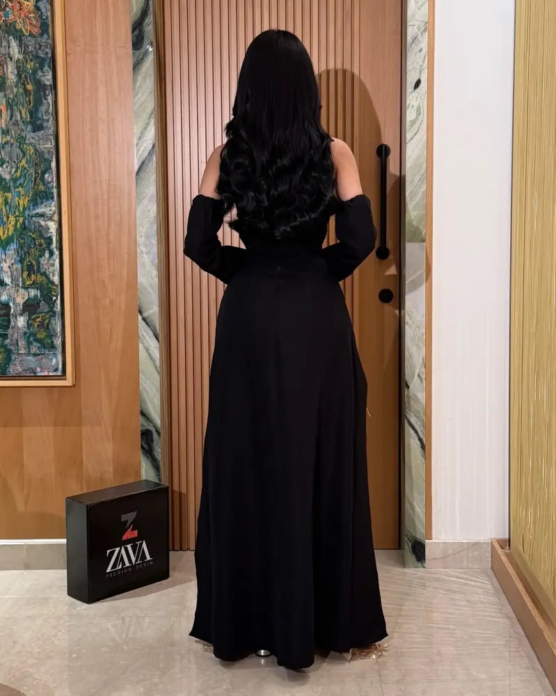 فستان سهرة أسود شراشيب ذهبية