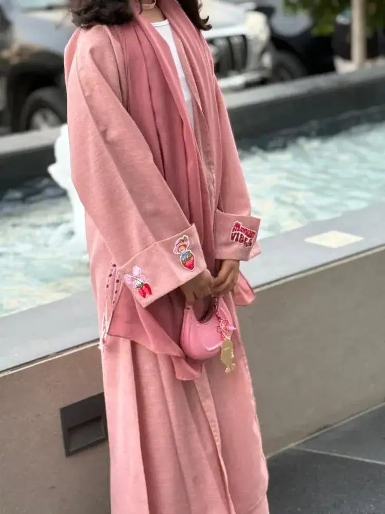 عباية ستروبري