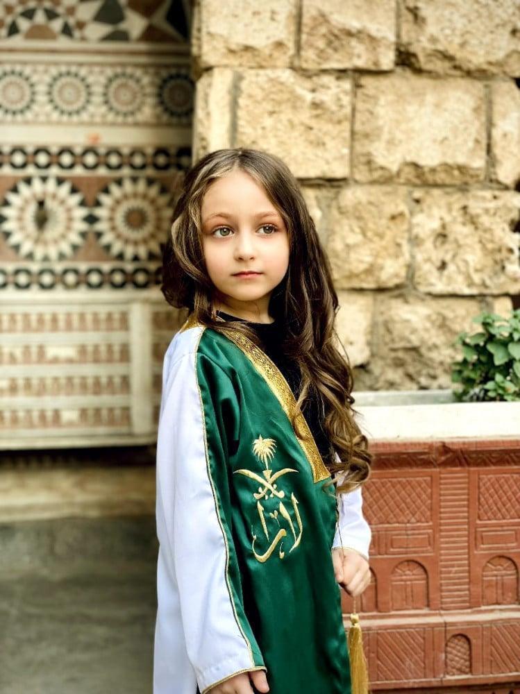 بشت اليوم الوطني للبنات يالاسم