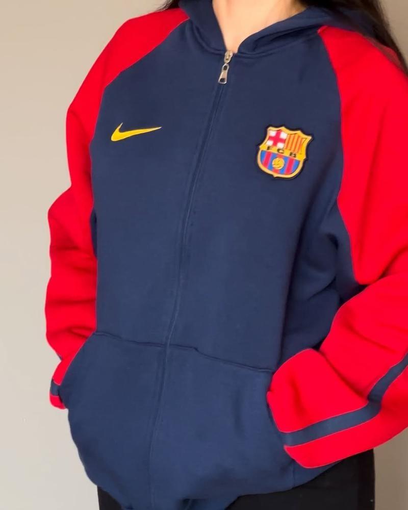 جاكيت برشلونة الجديد2026