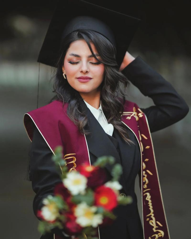 وشاح وقبعة تخرج