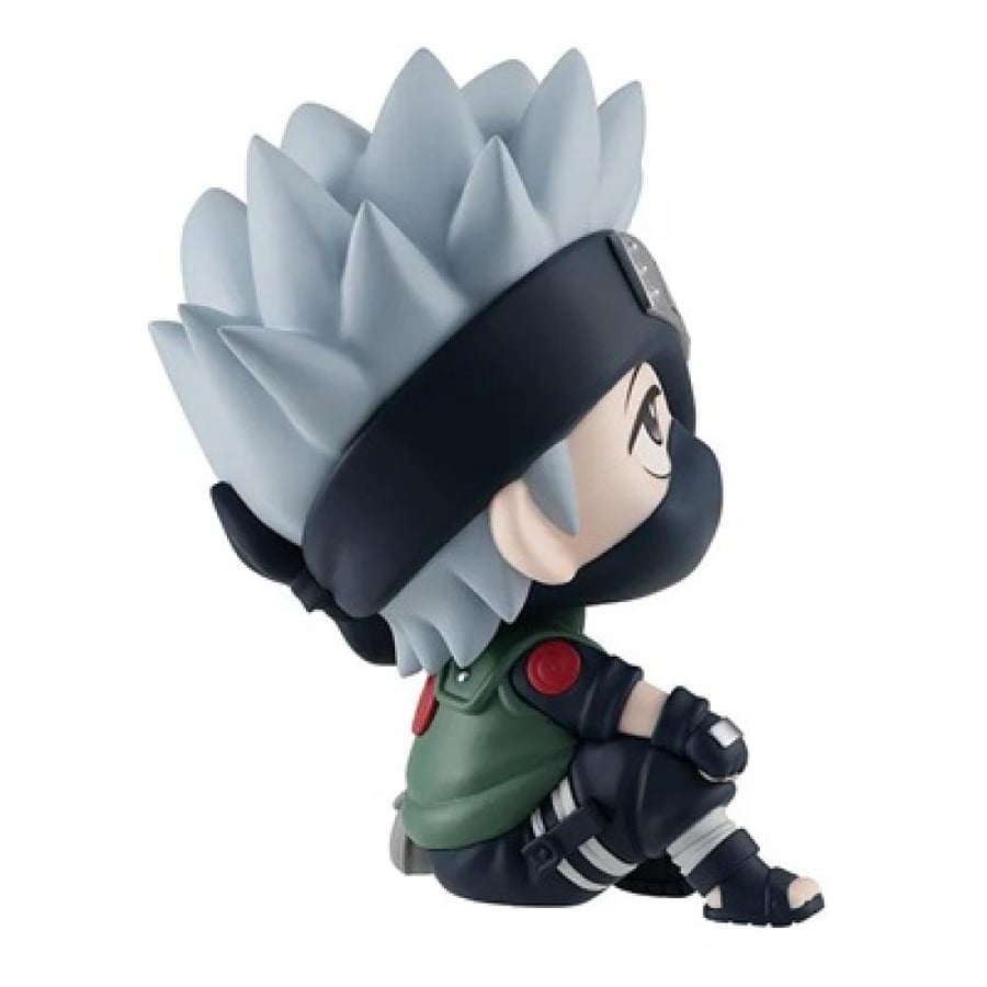 مجسم كاكاشي هاتاكي (Kakashi) - سلسلة "Look Up" من MegaHouse