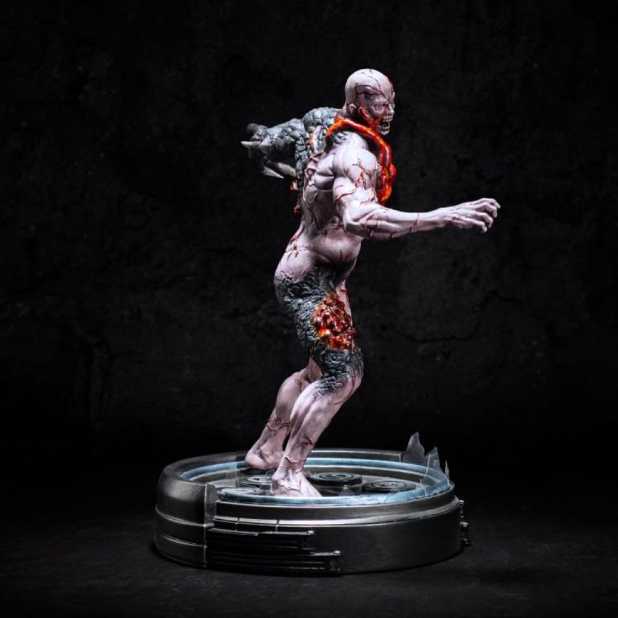Resident Evil Tyrant T-002 Limited Edition Statue - مجسم ثابت تايرينت ريزيدينت ايفيل