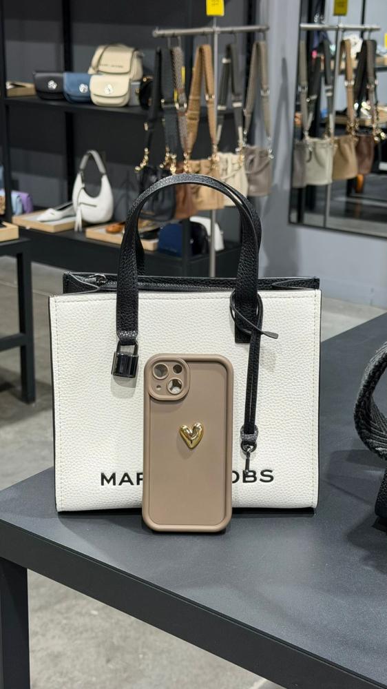 شنطة Mark Jacobs