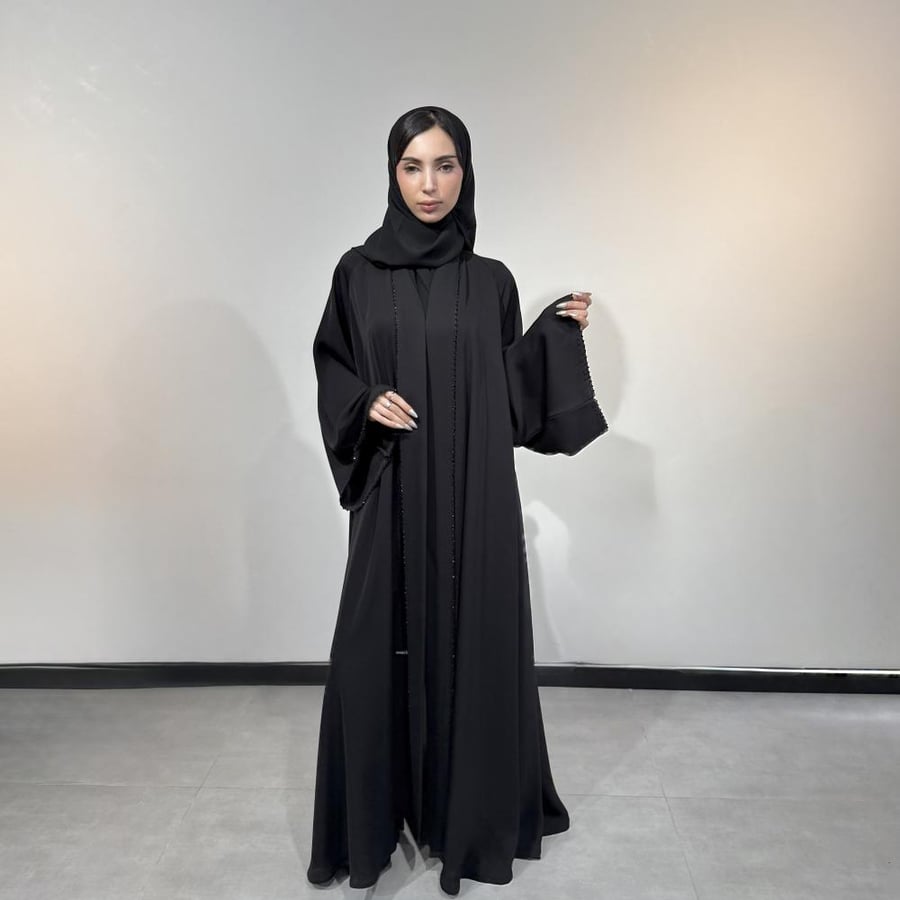 عباية ترند كلوش فصوص لف  مناسب لكل الفصول