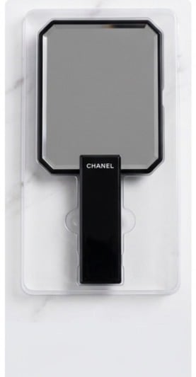 مراية شانيل للمكياج بـ قاعدة يد hand mirror اللون الأسود