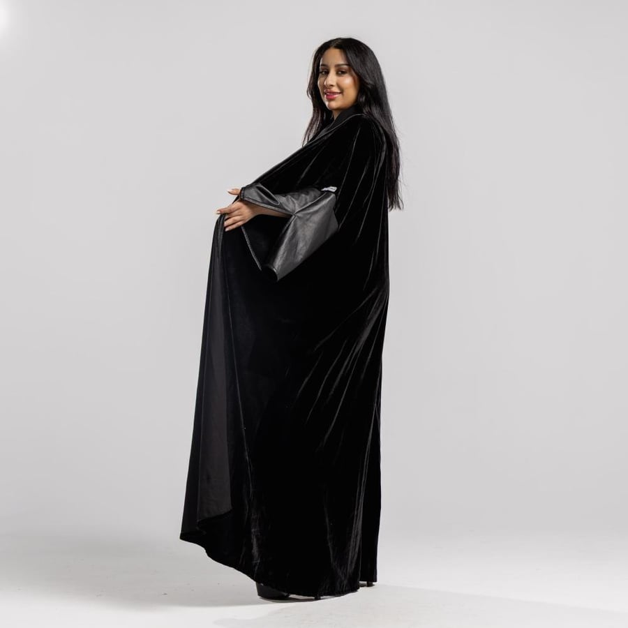 عباية لما