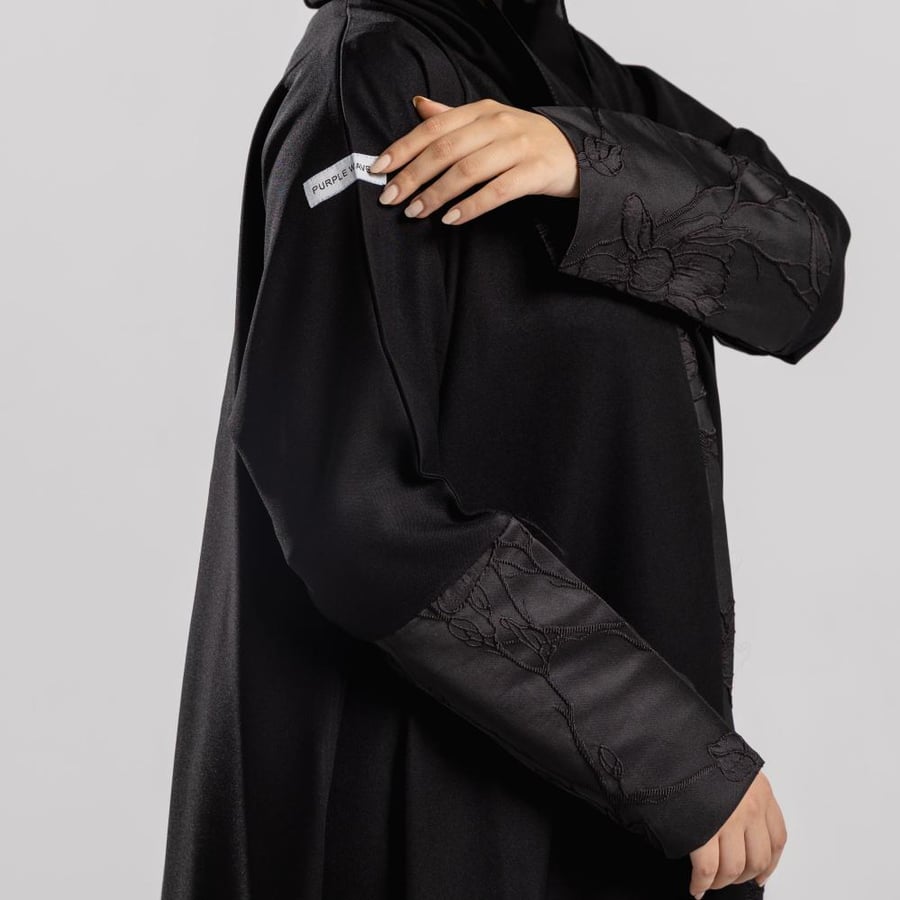 عباية نورة