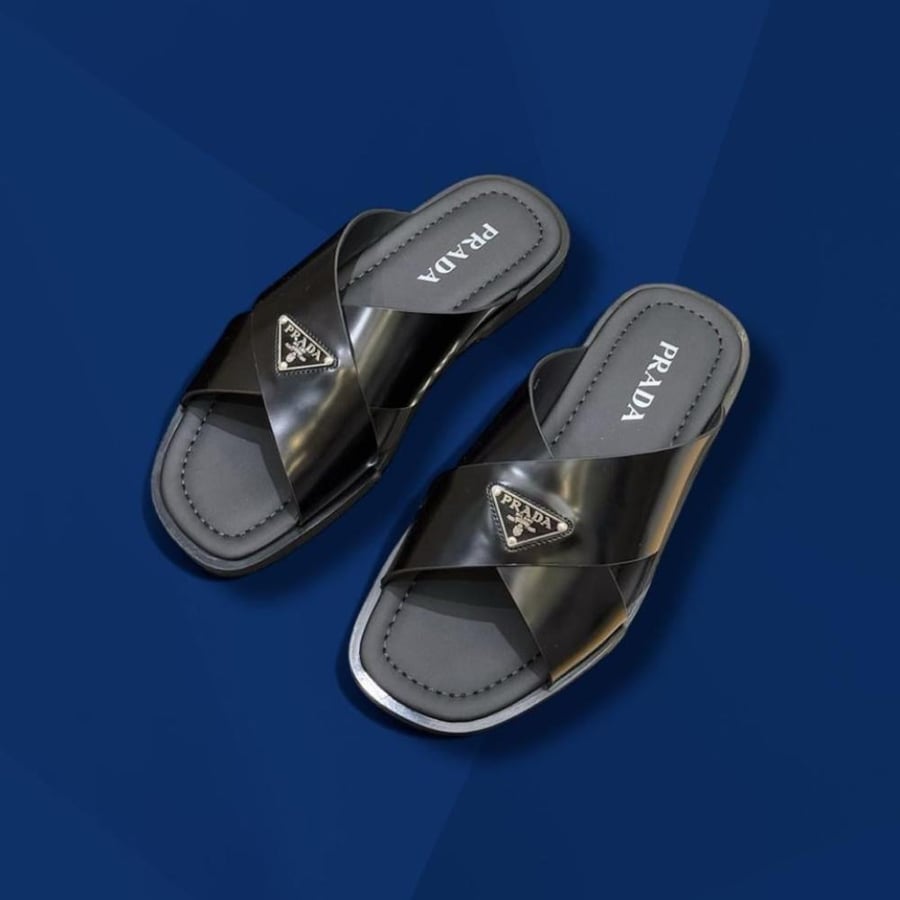 نعال من P