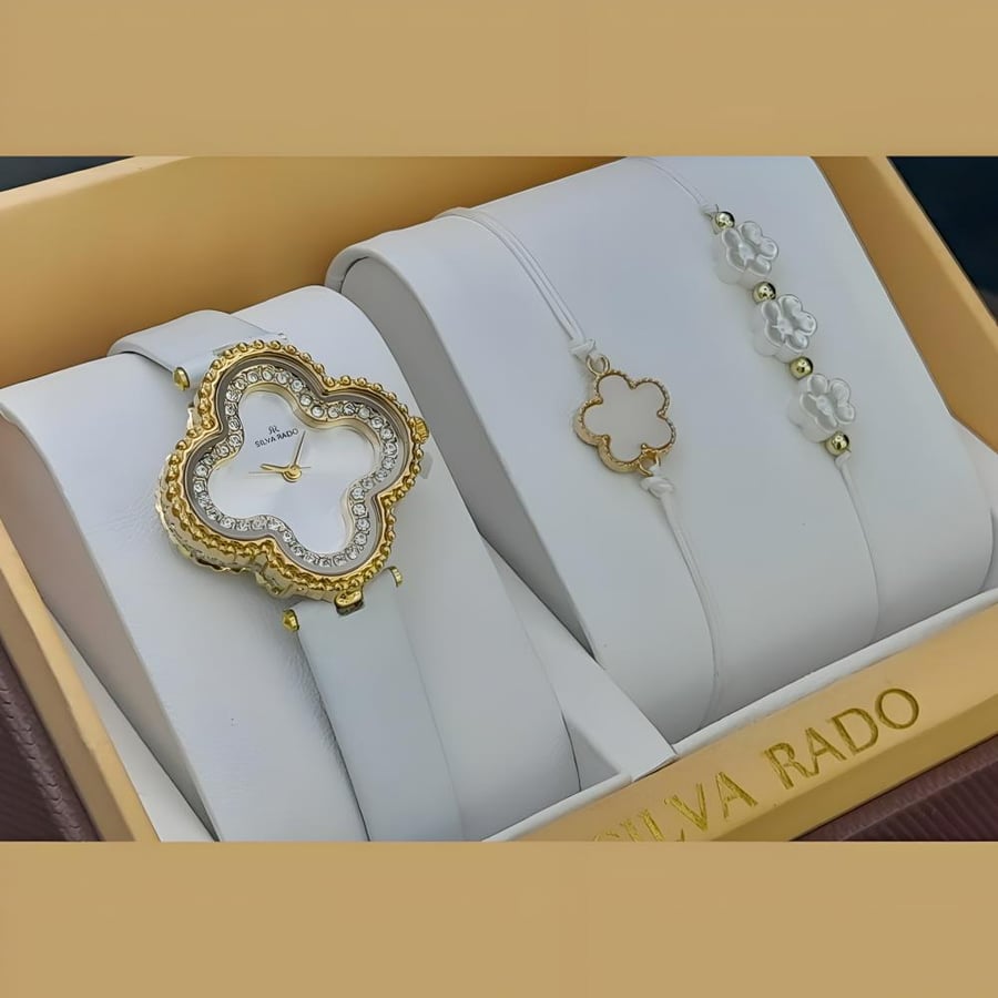 طقم نسائي ابيض مميز