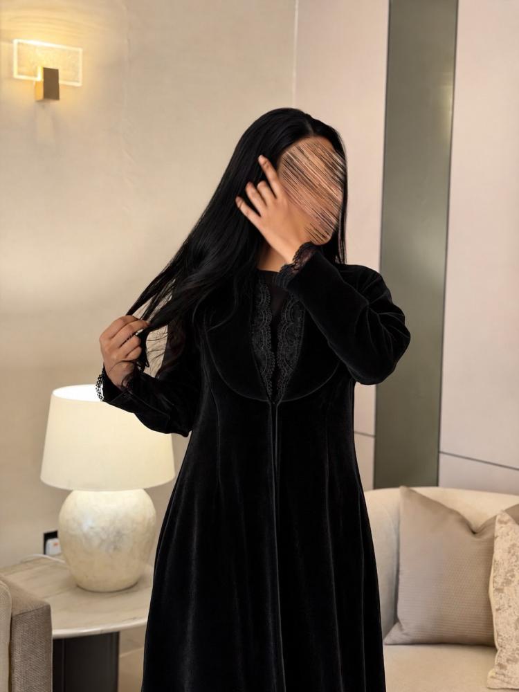عباية بليزر شتوية عملية وراقية