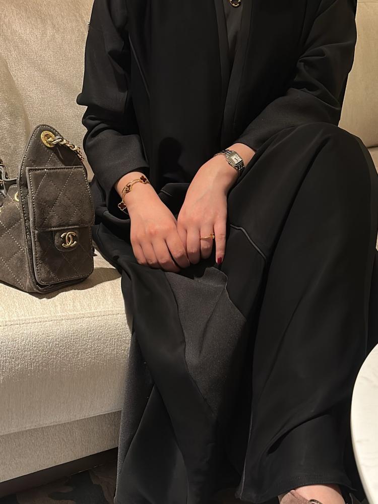 عباية كلوش بقماش باربي اندنوسي - متجر ثراء لاين
