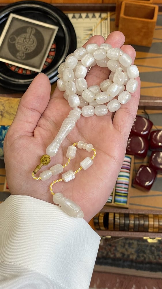 مسباح بكلايت أبيض مصدف متحول للذهبي 9 ونصف في 11 مل من مسباح اليمامة