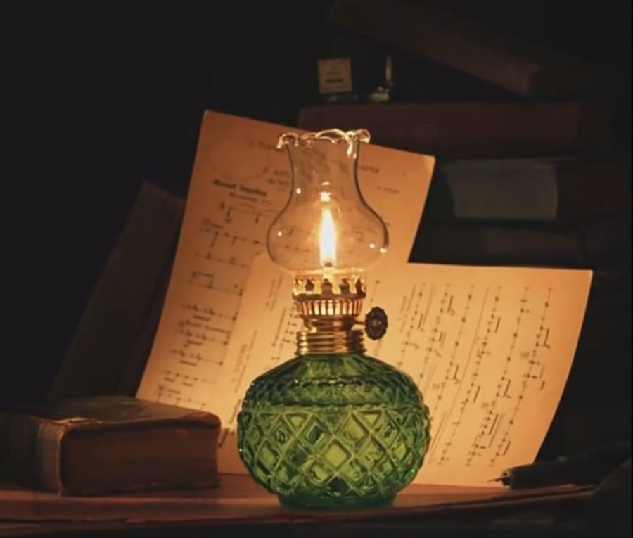 فانوس قديم زجاج قاز مدور زخرفه القاعده أخضر  مع زجاج شفاف