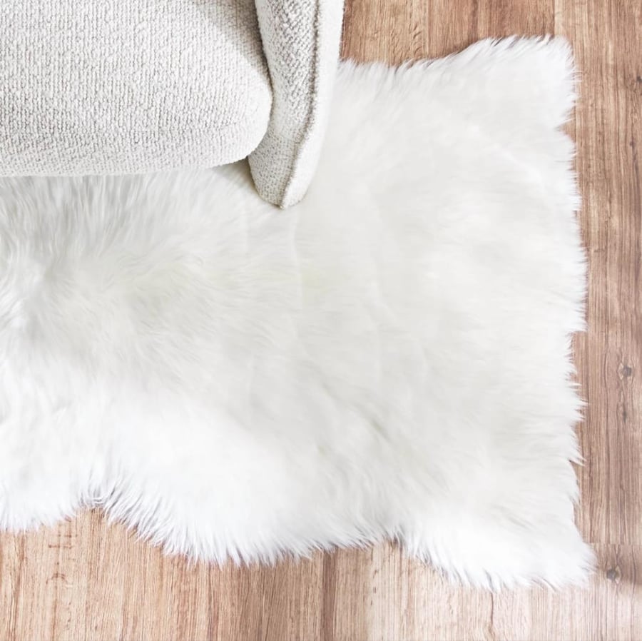 Carpet or sitting rug made of sheep wool - 60x90 cm (white)
